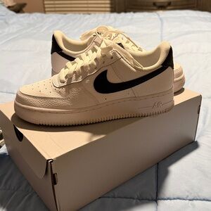 Nike Air Force 1 worn once
